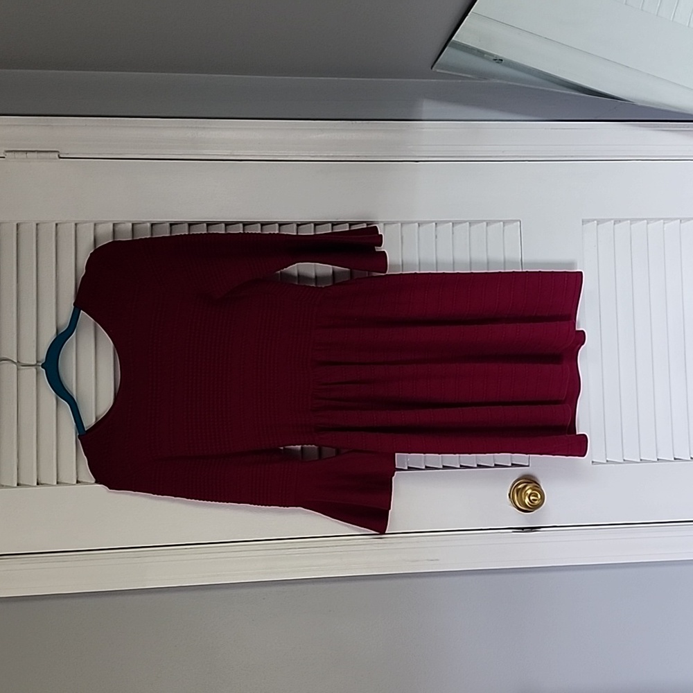 Vince Camuto Sweater Dress - purple pink color - Medium - bell sleeves